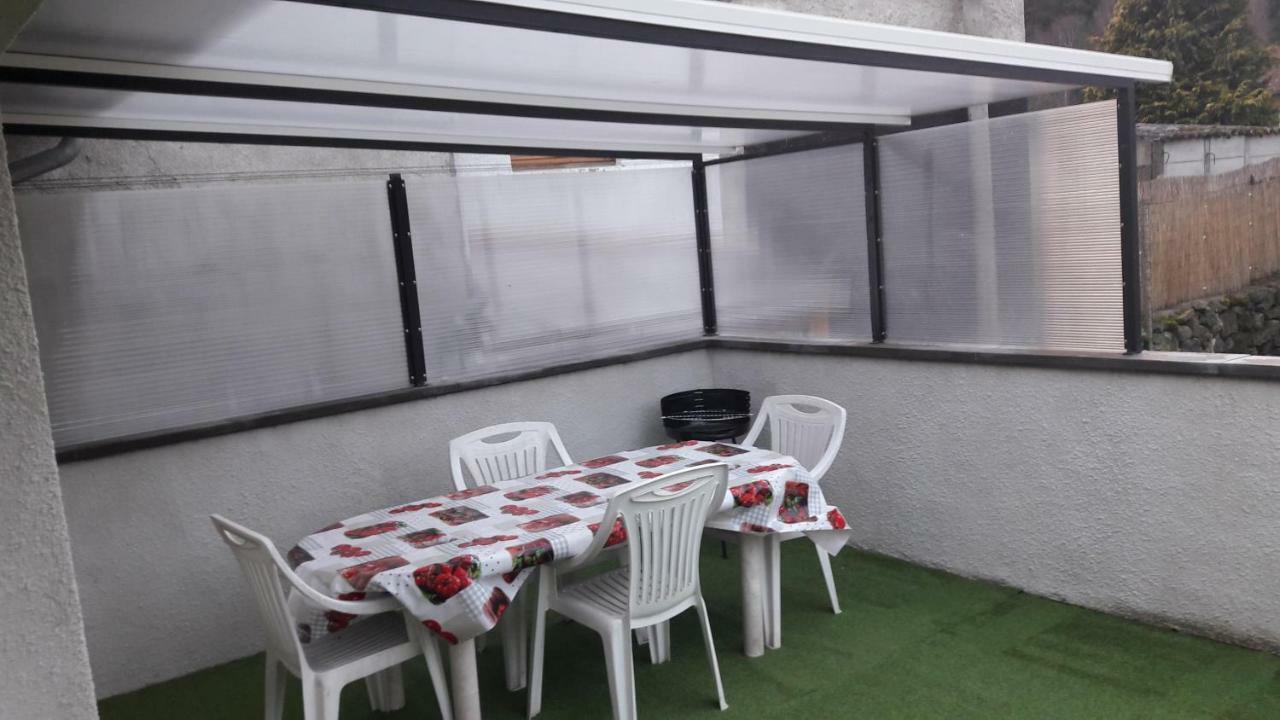 Gite Du Sabotier Lamadon Saint-Genès-Champanelle Exterior foto